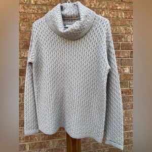 Sonoma turtleneck sweater‎